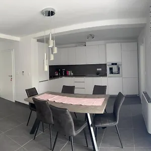 Lana Apartment Rab Town