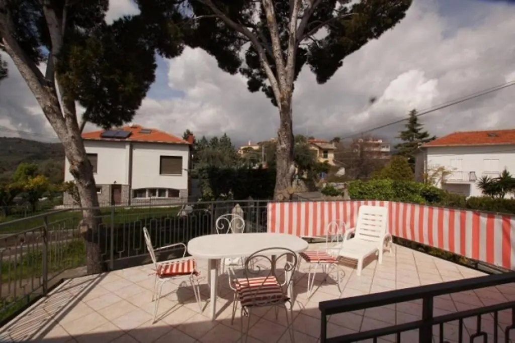 Casa Belvedere Diano Castello Apartment